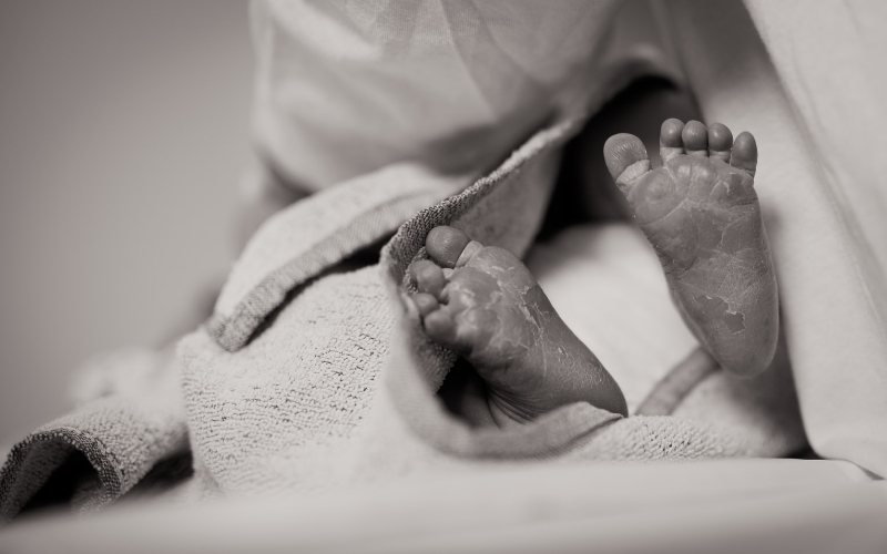 Budúce mamičky - čo si zbaliť do pôrodnice a čo nechať doma?